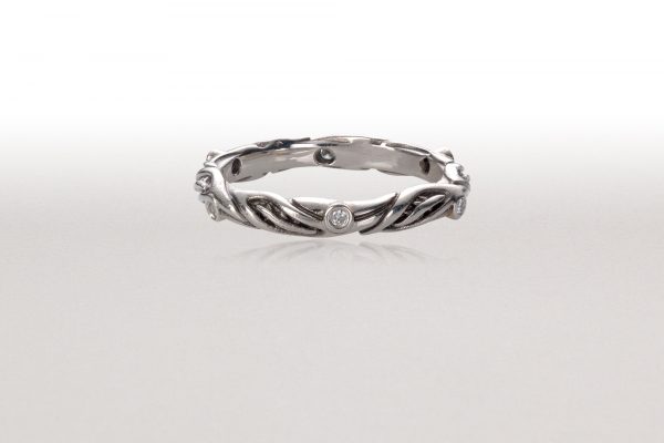 Thin LEAF CIRCLET Ring in Bright Silver & Diamonds