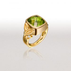 Small CROSSED LEAF Ring with Peridot & Diamonds