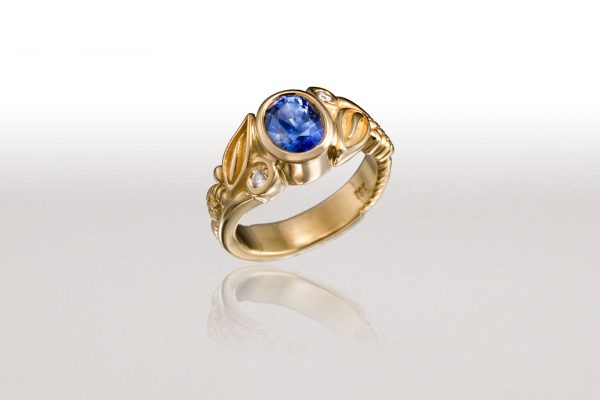 LEAF & FERN Ring with Blue Sapphire & Diamonds